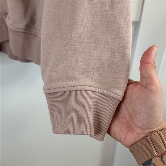 Gymshark Men's Brown Crewneck Sweater - Picture 5 of 6